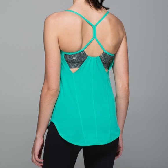 Lululemon Roll Out Tank with built in bra - Picture 2 of 16